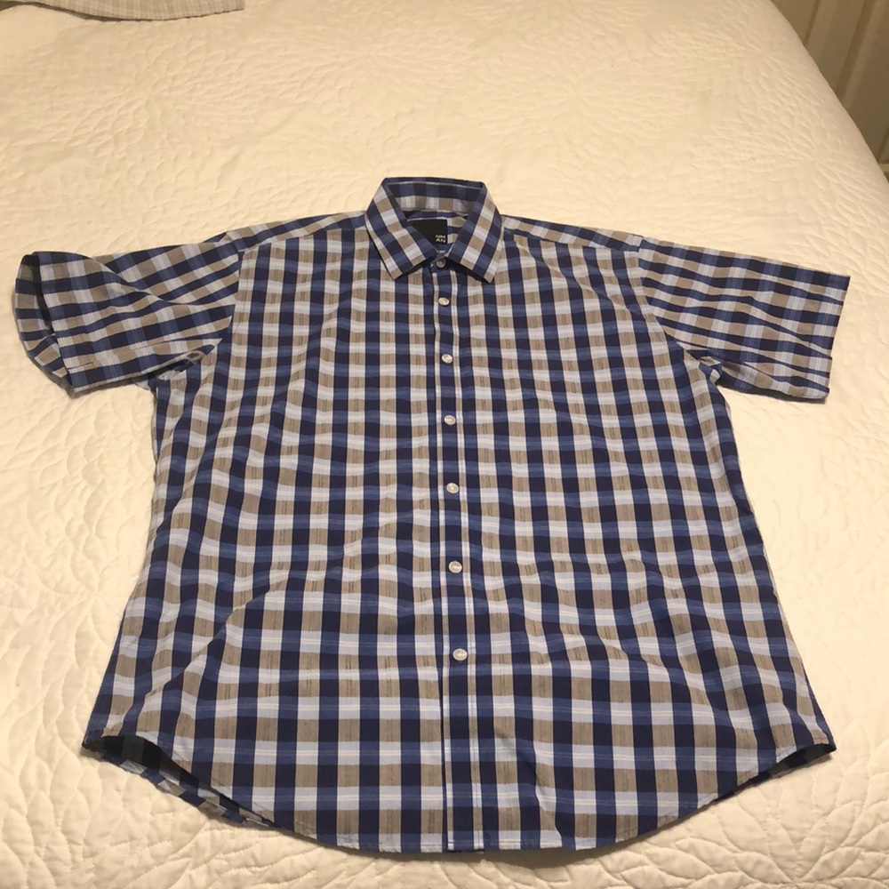 Short sleeve shirt